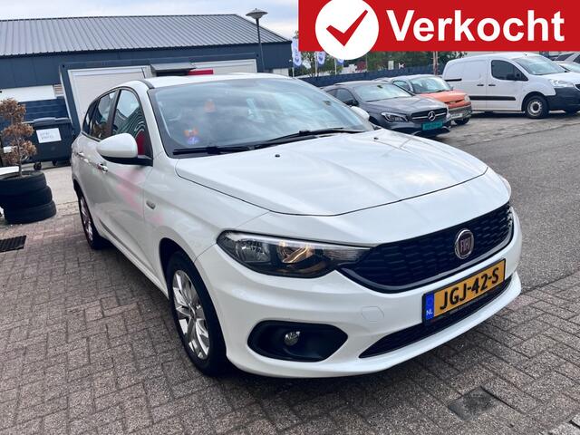 Fiat TIPO Stationwagon 1.4 Lounge Navi|Clima|PDC|Cruise