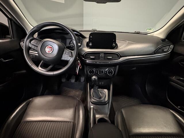 Fiat TIPO Stationwagon 1.4 T-Jet 120pk 16v S-Design Xenon, Stoelverwarming, Trekhaak, 18Inch l.m.v.