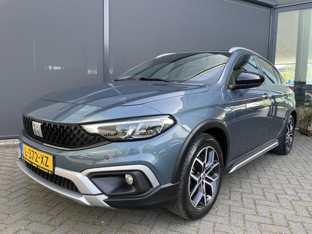 Fiat TIPO Cross 1.0 Cross Airco - Achteruitrijcamera - Parkeersensoren - Navigatie - Stoelverwarming - U-connect - Licht metalen velgen 17 inch - Trekhaak afneembaar - Cruise control - Radio - Mistlampen - Bluetooth - Dakrails - Elektrische ramen - Extra getint gla