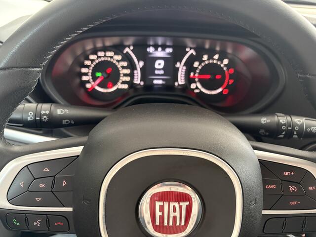 Fiat TIPO Stationwagon 1.6 16v Business Lusso Automaat Airco - Parkeersensor achter - Navigatie - Cruise control - Radio - Led verlichting - Licht metalen velgen 16 inch - Dakrails - Elektrische ramen - Mistlampen - Radio - Stuur multifunctioneel - Extra getint gla