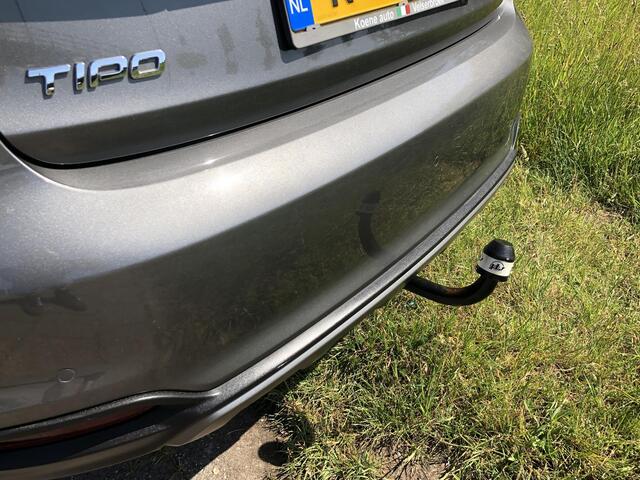 Fiat TIPO Cross 1.0 Turbo 100 City Cross CLIMATE|APPLE/ANDROID|TREKHAAK|CAMERA|DAB|17"