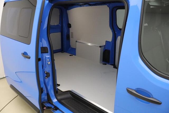 Fiat e-Scudo L3 75 kWh | Navigatie | Airco | Dubbele schuifdeur | Camera | Vloer + betimmering | 17" LMV | Led koplampen | Parkeersensoren |