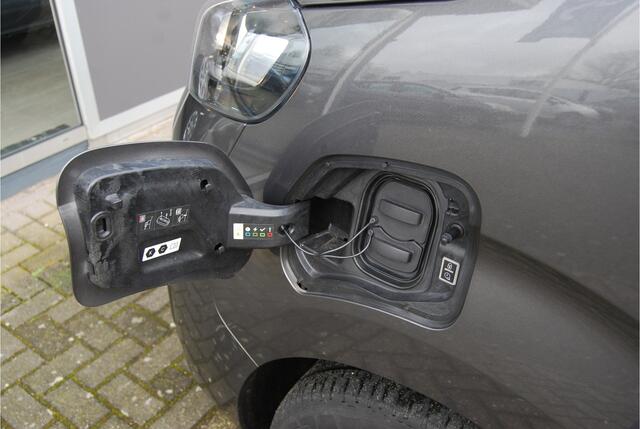 Fiat e-Scudo L2H1 SX 75 kWh | TREKHAAK | CRUISE | 3-ZITTER | CAMERA | APPLE/ANDRIOD