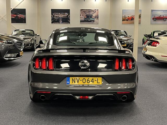 Ford (usa) MUSTANG Fastback 5.0i V8 California Special 435PK Magneride