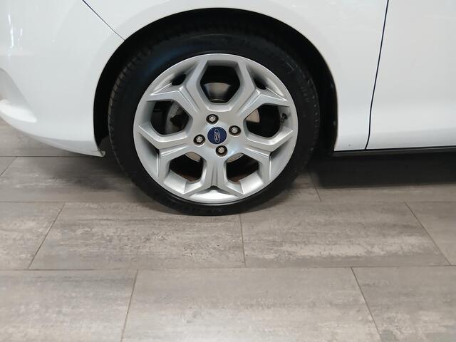 Ford B-MAX 1.0 EcoBoost Titanium