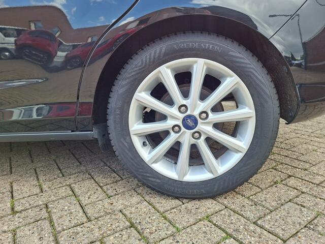 Ford B-MAX 1.0 ECOB. TITANIUM trekhaak / achteruit rij camera / airco