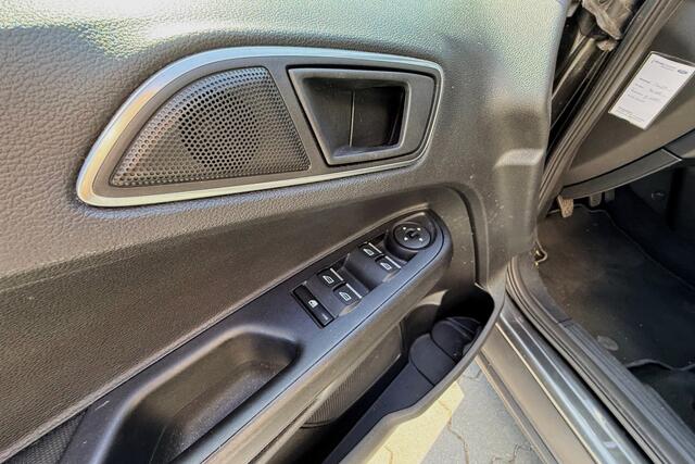 Ford B-MAX 1.0 EcoBoost Style AIRCO CRUISE TREKHAAK 68463KM!