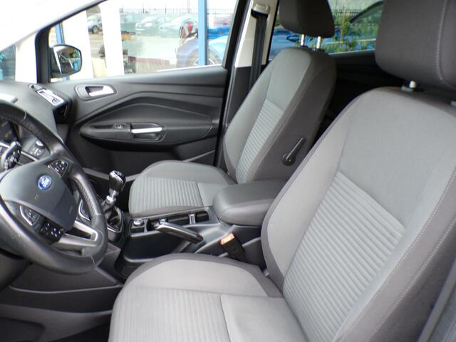 Ford C-MAX 1.0 Trend, Navigatie / Climate control / Cruise control / Parkeersensoren / 17' LMV