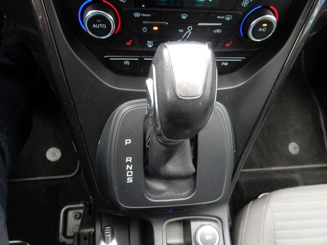 Ford C-MAX 150PK Titanium automaat | Trekhaak | 1.500KG trekgewicht | Winter pack | All season banden