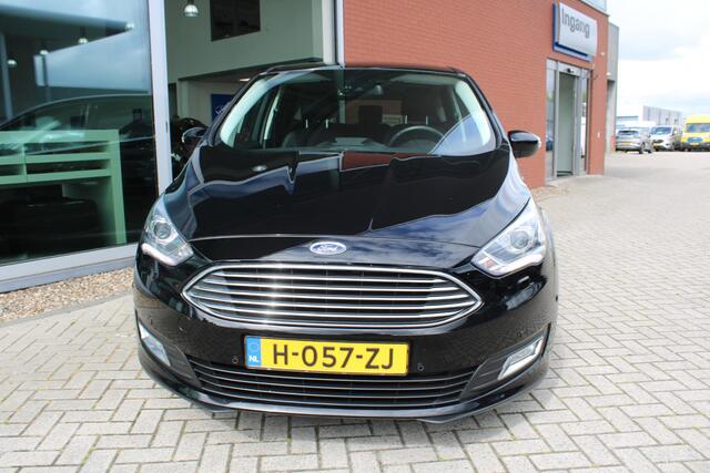 Ford C-MAX 1.0 EcoBoost 125 PK Titanium | Trekhaak | Winterpack | All Season banden | Camera | PDC V+A | Privacy Glass | Navigatie | 17 INCH Lichtmetalen Velgen | Xenon | Dealeronderhouden