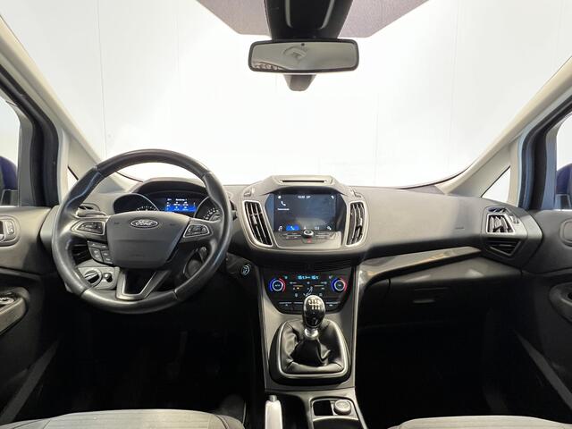 Ford C-MAX 1.0 Titanium | Navigatie/Android/Apple Carplay | LM Velgen 17" | Trekhaak | Verwarmde Voorruit | Cruise Control | Airco |