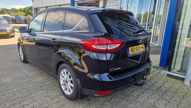 Ford C-MAX 1.5 Titanium AUTOMAAT | Full Options! | Trekhaak | Panoramadak | Elektrisch bedienbare achterklep |Stoel,stuur en voorruitverwarming | All season banden