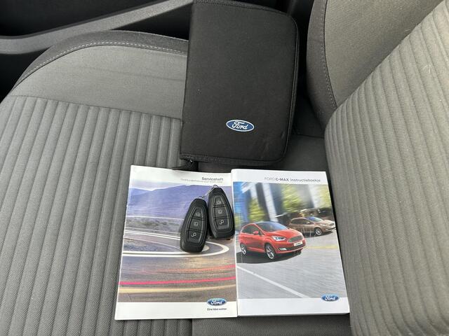 Ford C-MAX 1.5 Titanium / Trekhaak 1500KG Trekgewicht / Navigatie / Climate Control / Cruise Control / All Season Banden /