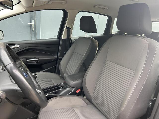 Ford C-MAX 1.5 Titanium / Trekhaak 1500KG Trekgewicht / Navigatie / Climate Control / Cruise Control / All Season Banden /