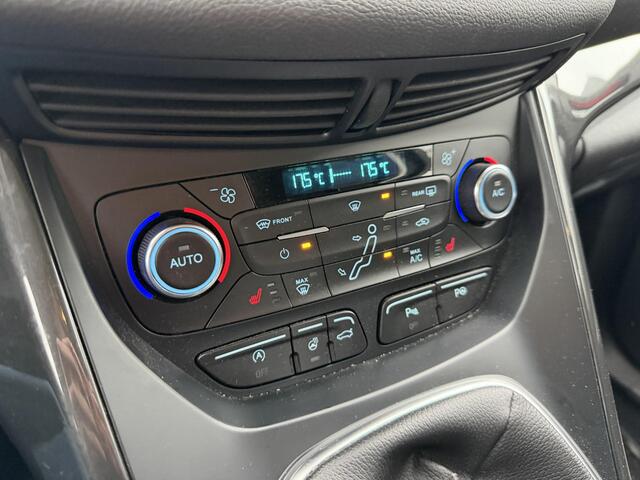 Ford C-MAX 1.0 Titanium | Stuur & Vooruit verwarming | Navigatie | Parkeersensoren Voor & Achter | Trekhaak |