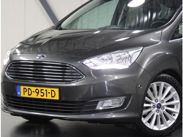 Ford C-MAX 125PK Titanium | 1ste eigenaar | 17"LMV | Automatisch Inparkeren | AppleCarplay/Android Auto | Armsteun | Voorruit verwarming | Navigatie | Keyless | Cruise Control | Climate Control | Isofix | Parkeersensoren | Privacy Glass |