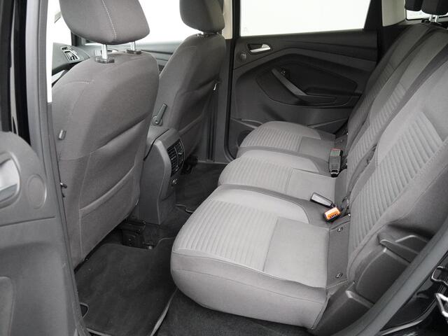 Ford C-MAX 1.5 Titanium Automaat - Navigatie - Stoelverwarming - Trekhaak