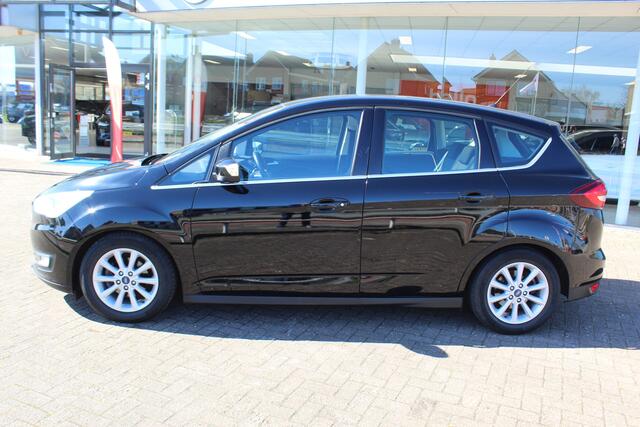 Ford C-MAX 1.0-125pk Titanium. Goed onderhouden hoogzitter ! Autm. airco dual, LM wielen, elektr. achterklep, cruise control, navigatie, telefoonvoorb., panoramadak, metallic lak, voorraamverwarming etc.