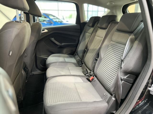 Ford C-MAX 1.5 EcoBoost 150 pk Titanium | Trekhaak | Winter Pack | Camera | 4 seiz. banden | Navi | Clima | Cruise