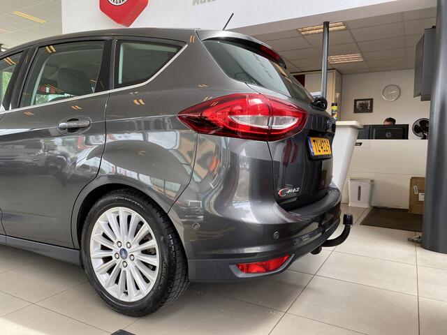 Ford C-MAX 1.0 Titanium,Nieuwstaat,Unieke Kilometerstand,100% Onderhouden,Navigatie,Achteruitrijcamera,Spraakbediening,Keyless,Trekhaak,Climate&Cruisecontrol,V&A Sensoren,17 Inch Lmv