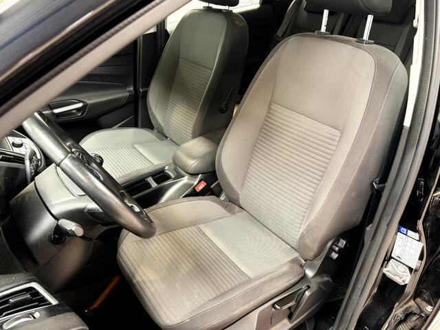 Ford C-MAX EcoBoost 125 pk Titanium | Trekhaak | Camera | Navi | Voorruitverw. | 4 seiz. banden | 100% dealer onderh.
