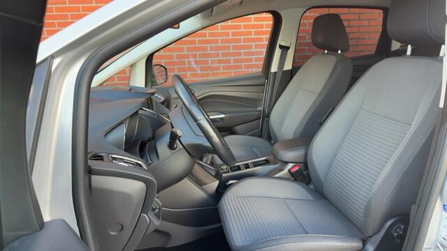 Ford C-MAX 1.0 Titanium 125PK Navigatie Clima Trekhaak