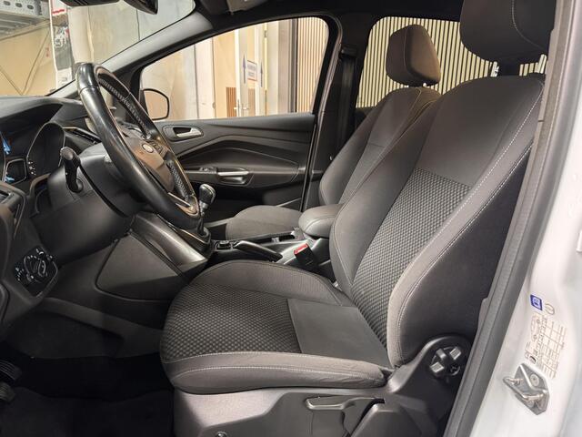 Ford C-MAX 125pk Sport Navi Camera Trekhaak Winter Parking pack 18" All season Banden Dealeronderhouden