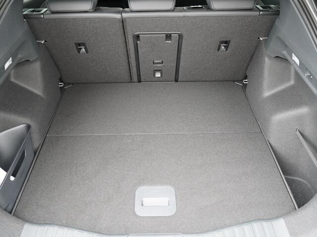 Ford CAPRI PREMIUM RWD 77 kWh | AGR stoelen | Warmtepomp | Trekhaak |