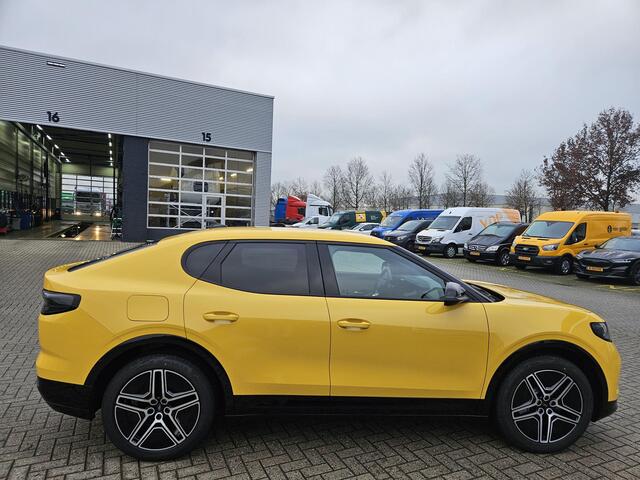 Ford CAPRI Premium Ext Range RWD 77 kWh | Adaptieve Cruise | AGR-Stoelen | Stoel,- & Stuurverwarming |