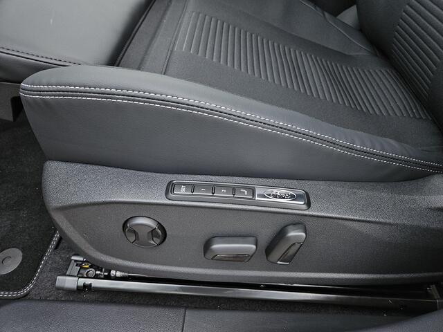 Ford CAPRI Premium Ext Range RWD 77 kWh | Adaptieve Cruise | AGR-Stoelen | Stoel,- & Stuurverwarming |