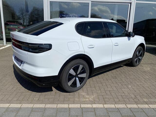 Ford CAPRI Ext Range RWD 77 kWh AGR gecertificeerde voorstoelen | Elektrisch wegklapbare trekhaak | Driver Assistance Pack