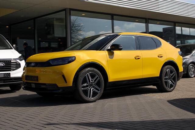 Ford CAPRI Premium Extended Range RWD 77 kWh 286pk | Ford Voorraad | Driver Assistance Pack | Panoramadak |