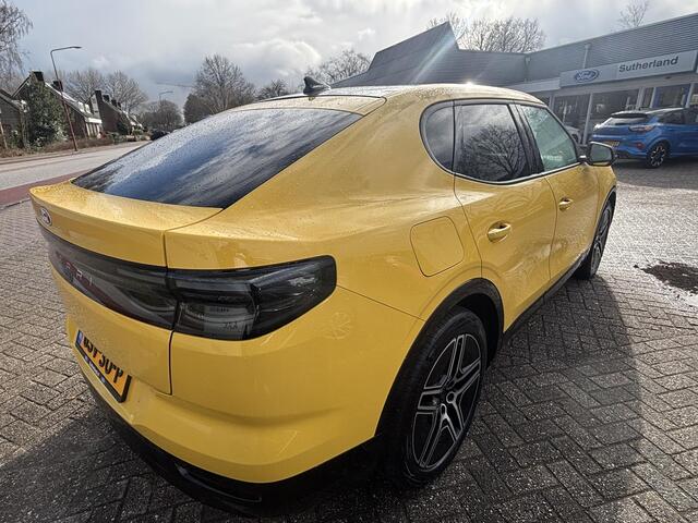 Ford CAPRI Premium Extended Range RWD 77 kWh | 286 pk | Driver Assistance Pack | Panoramadak | Grote Accu | Dealer onderhouden