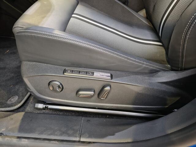 Ford CAPRI Ext Range RWD 77 kWh | 4 Seiz. banden | Adapt. Cruise | LED | Winter Pack | El. verst. stoel + geh. + mass.