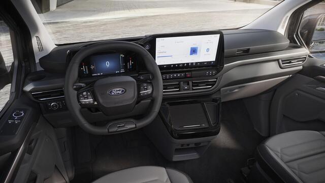 Ford Custom Tourneo L1H1 Titanium X PHEV 233pk 8 Persoonsbus - Geel kenteken