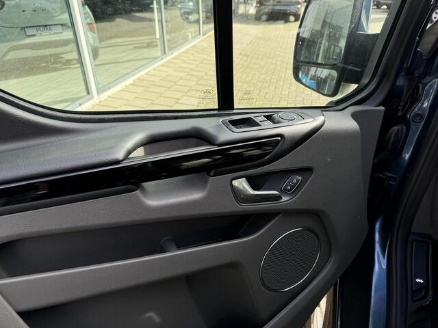 Ford Custom Tourneo 320 1.0 EcoBoost L1H1 PHEV Titanium Zuid | incl. BTW en BPM | 8 persoons ! | Navigatie | Xenon