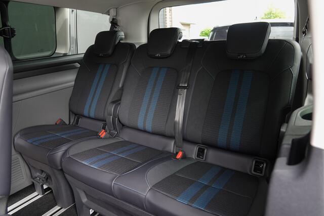 Ford Custom Tourneo L2H1 2.5 PHEV 233Pk Aut. | Sport | Plug In Hybrid | 8-Persoons | 360° Camera | 2xSchuifdeur | Trekhaak | 19"