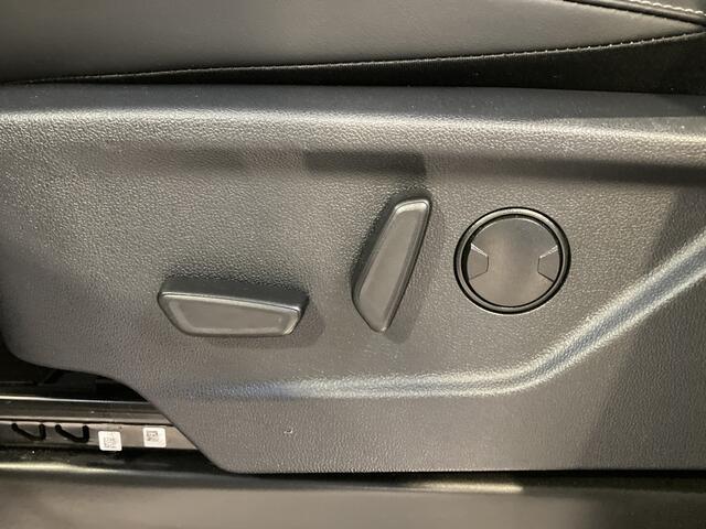 Ford Custom Tourneo Titanium X 340 2.5 PHEV 233 pk L2 9 persoons | Elek. Trekhaak | Winter Pack | Camera | LED | 17" | 2300 kg trekgewicht | Elek. Best. Stoel