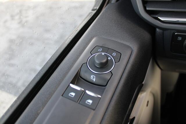 Ford Custom Tourneo 340 2.5 PHEV L2H1 Titanium X 232pk | ACC | Pano | B&O | Elek. schuifdeuren | 360 camera | Elek-Trekhaak | Prijs excl. BTW | Rijklaar