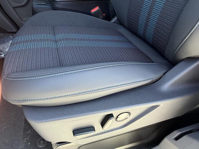 Ford E-Custom 340 71 KW 218 PK Sport Camera | Adap Cruise | 2 x schuifdeur | Direct leverbaar!