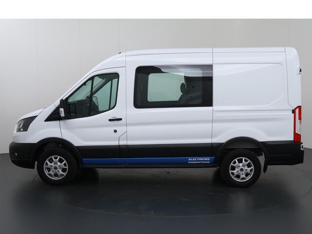 Ford E-Transit 350 L2 H2 Trend 68 kWh | Dubbele Cabine | Navigatie | Airco | Parkeercamera | LM Velgen | 6-persoons | 317 KM bereik |