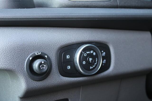 Ford E-Transit 350 L3H2 Trend 68 kWh Vol Elektrisch - Camera - Stoelverwarming - Carplay - Android Auto
