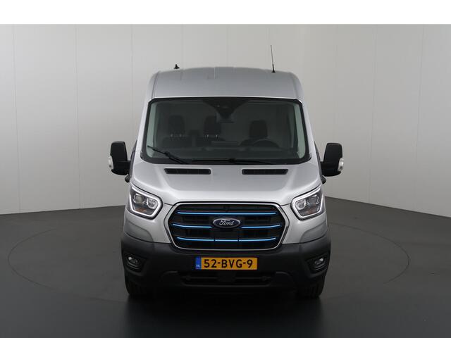 Ford E-Transit 425 L2 H2 TREND 68 kWh | C1 RIJBEWIJS | 1650 KG LAADVERMOGEN | ADAPTIVE CRUISE CONTROL | BI-XENON | BLIND SPOT | NAVIGATIE GROOT | STOELVERWARMING | VOORRUITVERWARMING | RONDOM CAMERA | METALLIC
