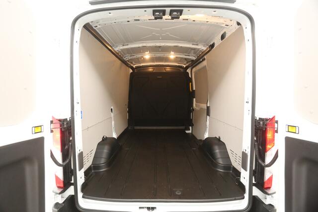 Ford E-Transit 390 68 kWh L2H2 | GRATIS E-Step! | Elektrisch 184PK | EMISSIEVRIJE ZONE | Automaat Airco Adaptive-Cruise Camera Carplay LED Navi PDC 3 Persoons