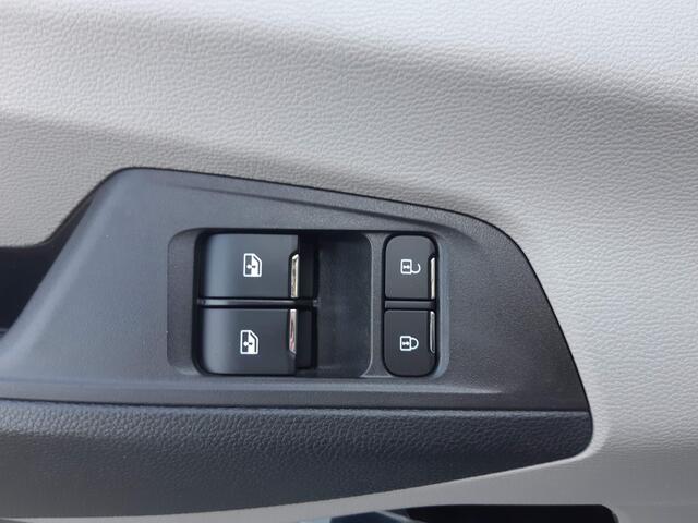 Ford E-Transit / Maxus e-Deliver 9 L2H2 72 kWh Airco Verwarmde stoelen Achteruitrijcamera