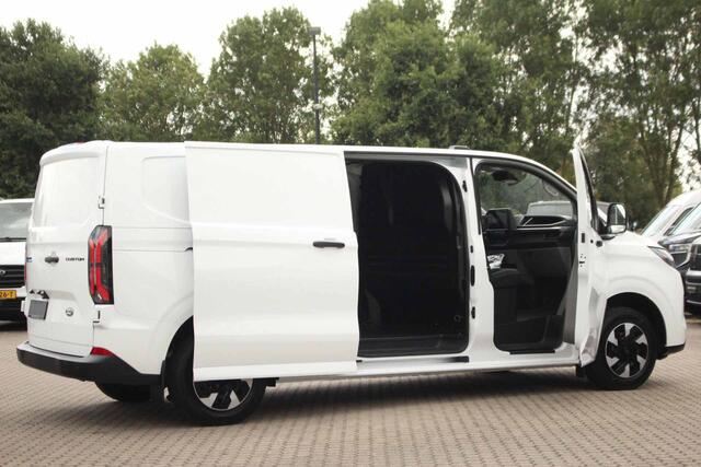 Ford E-Transit Cust. 340 L2H1 136PK Trend 65 kWh Airco | Cruise | Apple CP-Android | Camera