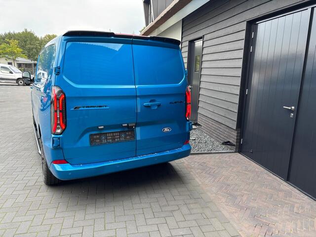 Ford E-Transit Cust. 340 L2H1 Limited 65 kWh 218PK 18 inch Matrix Led