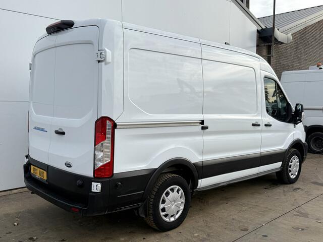 Ford E-Transit 390 75kWh 184PK Elektrisch 75kWh 334km WLTP BEV Snelladen L2H2 Climate Control Tacho Carplay Camera Stoelverwarming Parkeersensoren voor achter
