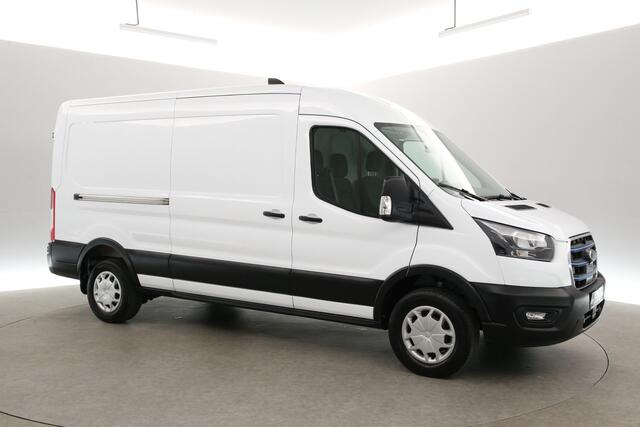 Ford E-Transit L3H2 Trend 89 kWh | 4,25 T + B-Rijbewijs | SOH 96% | Snelladen | Airco | Camera | Cruise | 3-Zits | Carplay | Stoelverw. | Parkeersens.