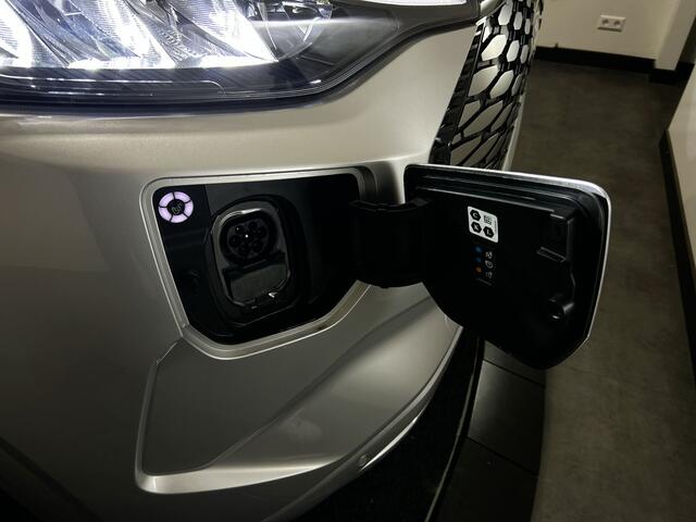 Ford E-Transit Cust. 340 L2H1 Sport 65 kWh Camera | Navi | Nieuw! Trekhaak!